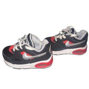Nike Air Max Sneakers White, Black and Red Athletic Walking Shoes Toddler Size 5
